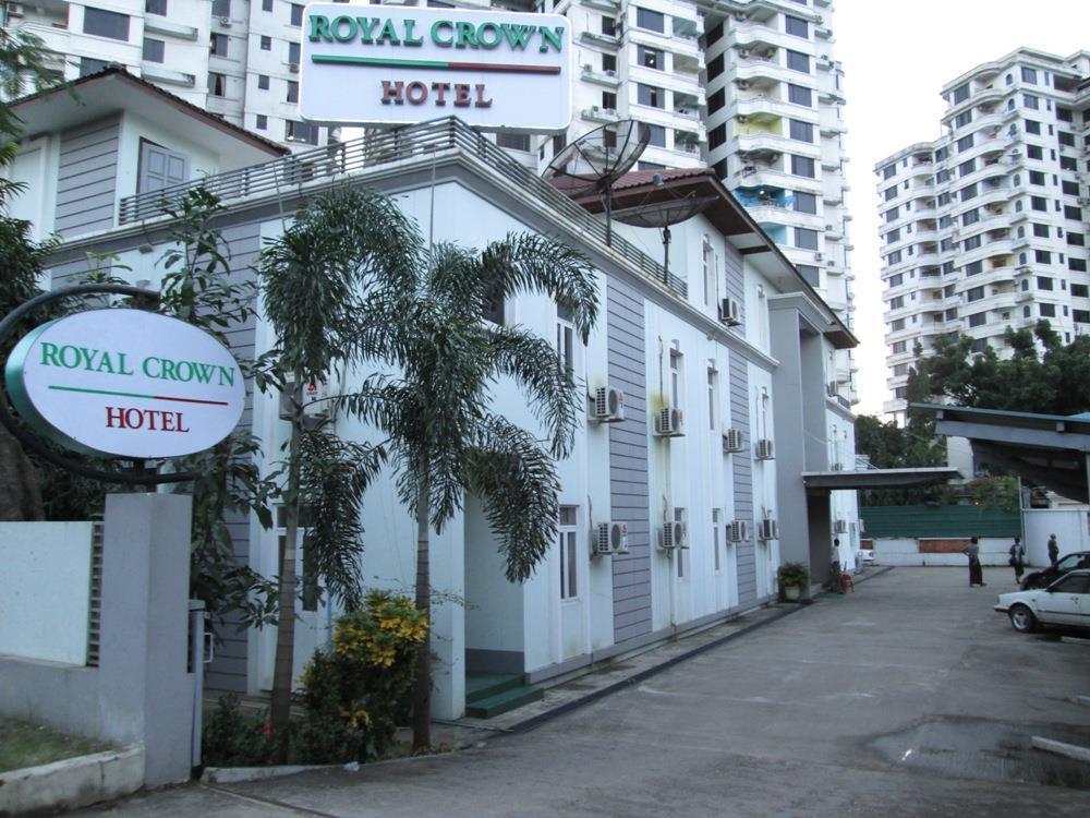 Royal Crown Hotel Rangoon Buitenkant foto